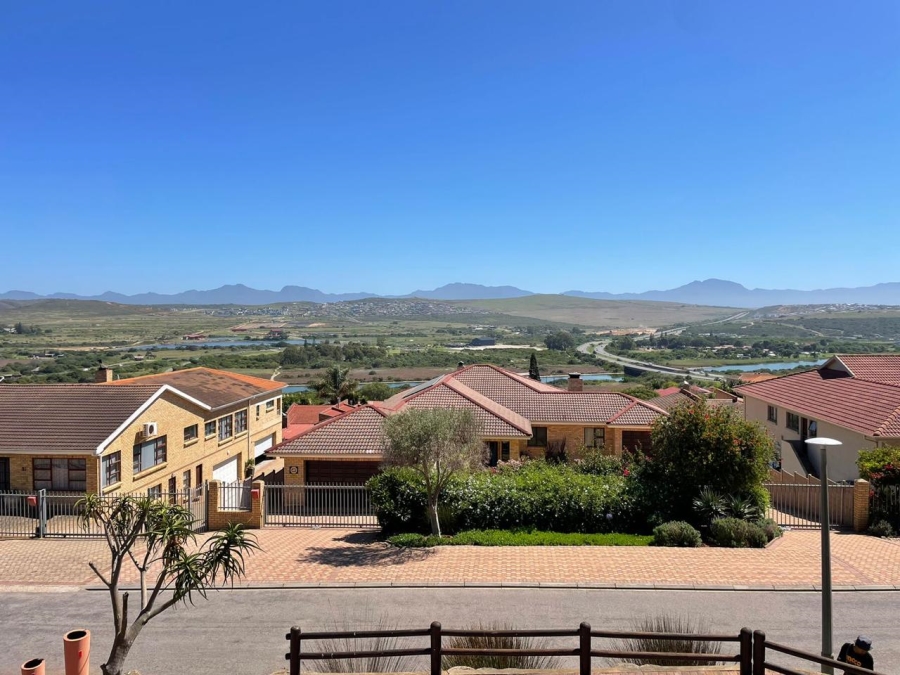 5 Bedroom Property for Sale in Hartenbos Heuwels Western Cape